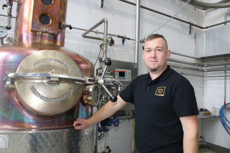 Neuer Mitarbeiter in unserer Distille in Worbis – Whiskywelt Burg  Scharfenstein